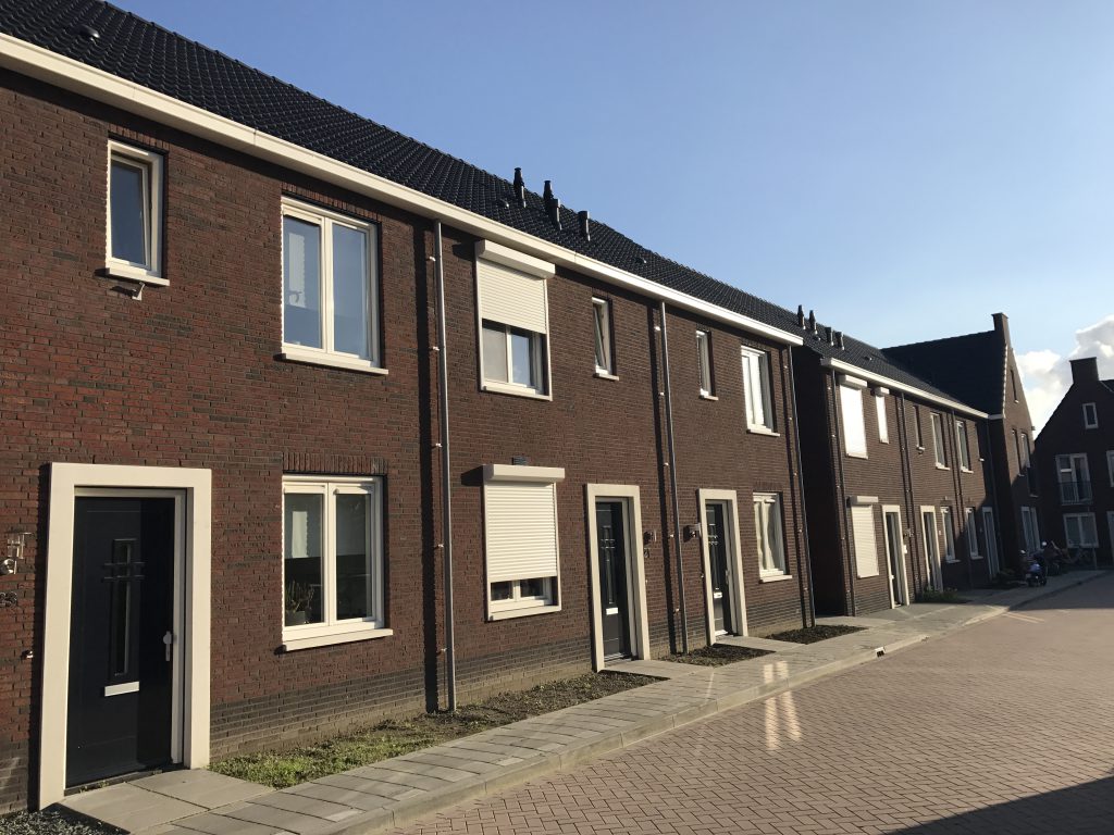 Burgemeester Schoonheijtstraat 15, Roosendaal